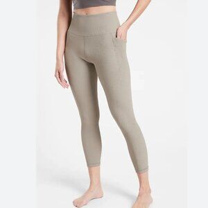 NWT Athleta Salutation Stash Pocket II Rib 7/8 Tight in Grey size XS